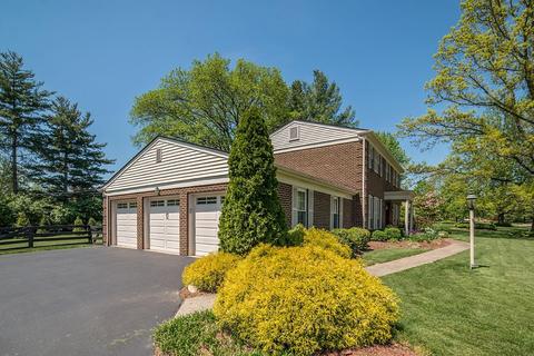 581 Pepper Ridge Rd, Cincinnati, OH 45244 photo 3