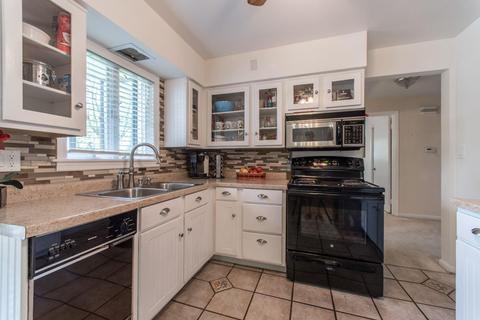 10200 Trapp Ln, Cincinnati, OH 45231 photo 6