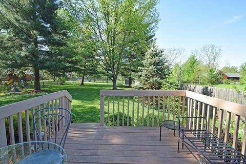 8237 Forest Rd, Cincinnati, OH 45255 photo 2