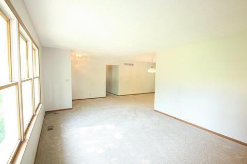 3915 Michael Dr, Cincinnati, OH 45255 photo 3