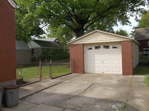 1710 Centerridge Ave, Cincinnati, OH 45231 photo 4