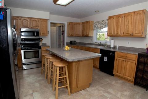 7400 Springfield Jamestown Rd, Springfield, OH 45502 photo 5