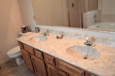 10507 Springrun Dr, Cincinnati, OH 45231 photo 17