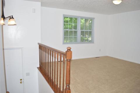 12065 Hazelhurst Dr, Cincinnati, OH 45240 photo 8