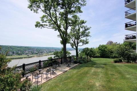2401 Ingleside Ave #2D, Cincinnati, OH 45206 photo 1