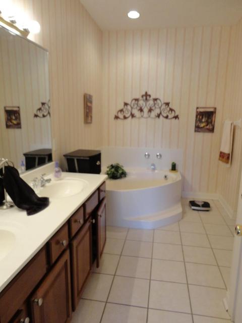 908 Glen Eagle Ct, Cincinnati, OH 45238 photo 8