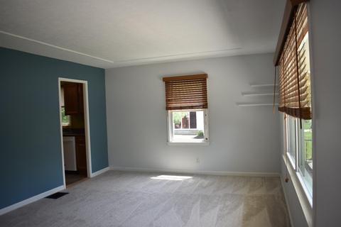 6480 Ridgefield Dr, Cincinnati, OH 45224 photo 4