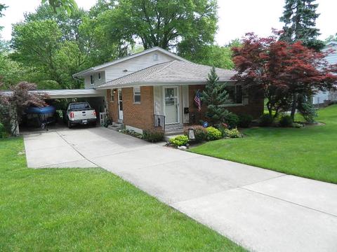 41 Junefield Ave, Greenhills, OH 45218 photo 3