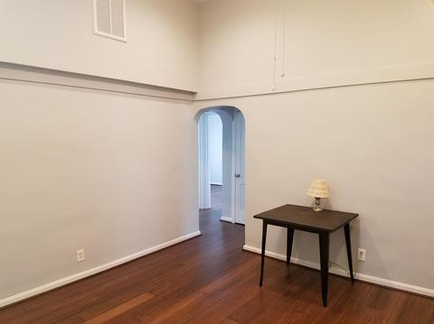 5128 Gray Rd, Cincinnati, OH 45232 photo 3