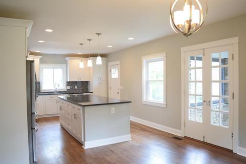 1014 Egan Hills Dr, Cincinnati, OH 45229 photo 17