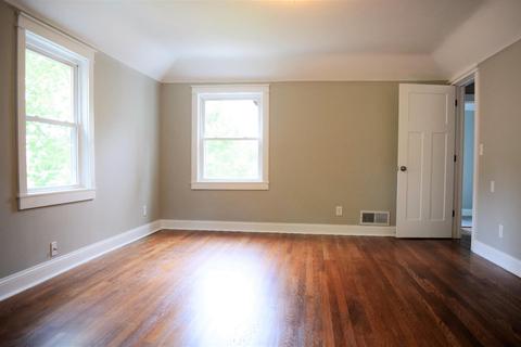 1014 Egan Hills Dr, Cincinnati, OH 45229 photo 33
