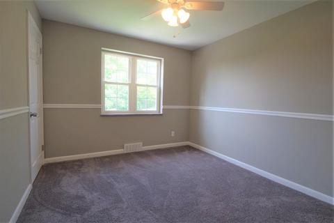 5262 Highview Dr, Cincinnati, OH 45238 photo 9
