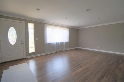 5262 Highview Dr, Cincinnati, OH 45238 photo 3
