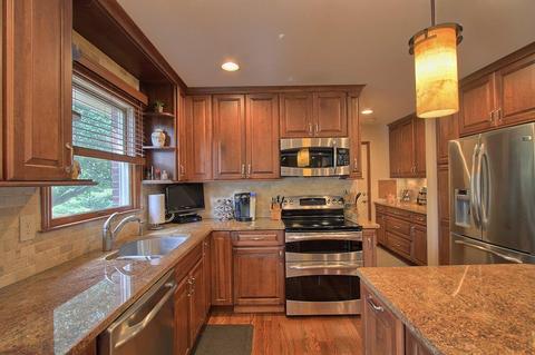 9864 Winnebago Trl, Evendale, OH 45241 photo 12
