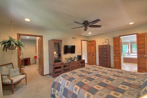 9864 Winnebago Trl, Evendale, OH 45241 photo 28
