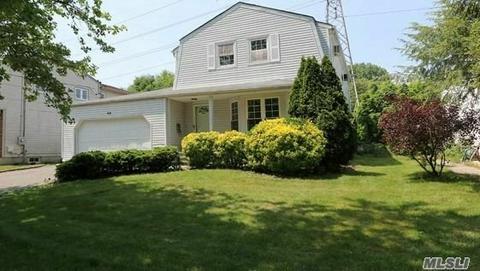 797 Evangeline Rd, Forest Park, OH 45240 photo 1