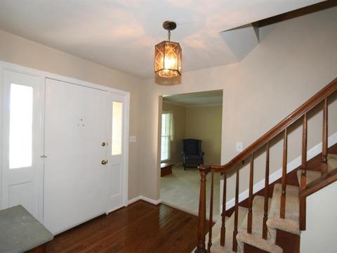 8747 Birchbark Dr, Cincinnati, OH 45249 photo 3