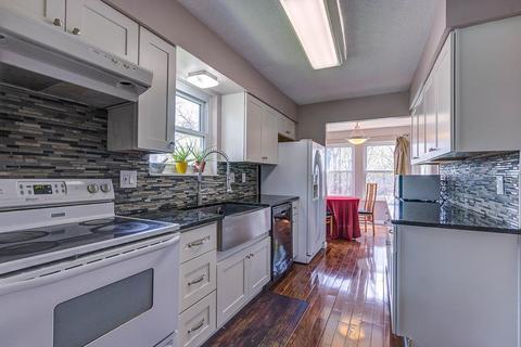 907 Sarbrook Dr, Cincinnati, OH 45231 photo 4