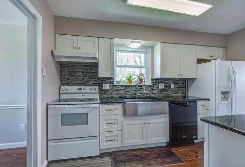 907 Sarbrook Dr, Cincinnati, OH 45231 photo 2