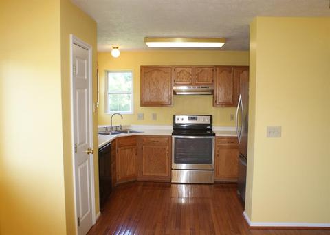 692 Mockingbird Ln, Cincinnati, OH 45244 photo 5