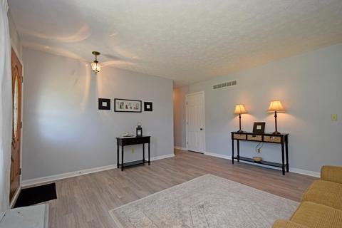 3333 Braewood Dr, Evendale, OH 45241 photo 3