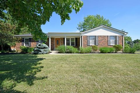 3333 Braewood Dr, Evendale, OH 45241 photo 1