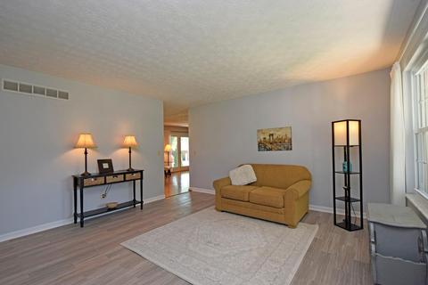 3333 Braewood Dr, Evendale, OH 45241 photo 2