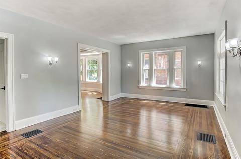 224 Woolper Ave, Cincinnati, OH 45220 photo 3