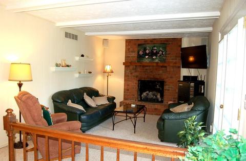 1068 Gaskins Rd, Cincinnati, OH 45245 photo 4