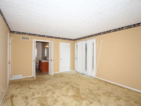 1160 Inner Circle Dr, Forest Park, OH 45240 photo 12