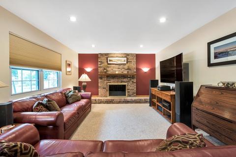649 Brandy Way, Cincinnati, OH 45244 photo 8
