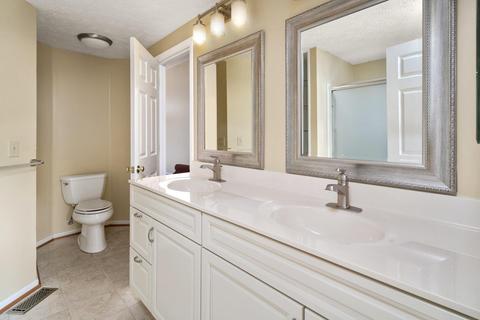 5575 Regimental Pl, Cincinnati, OH 45239 photo 13