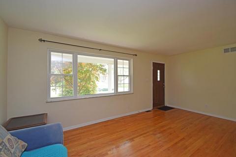 1649 Pinebluff Ln, Cincinnati, OH 45255 photo 4