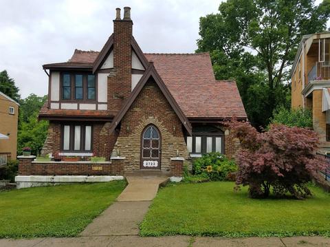 2723 Powell Dr, Cincinnati, OH 45211 photo 1
