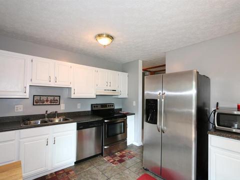 686 Barg Salt Run Rd, Cincinnati, OH 45244 photo 4