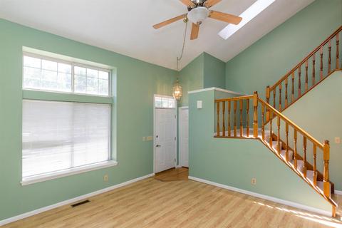 756 Regent Rd, Cincinnati, OH 45245 photo 4