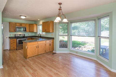 756 Regent Rd, Cincinnati, OH 45245 photo 5