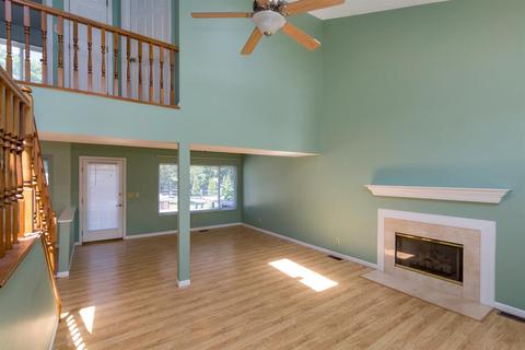 756 Regent Rd, Cincinnati, OH 45245 photo 2