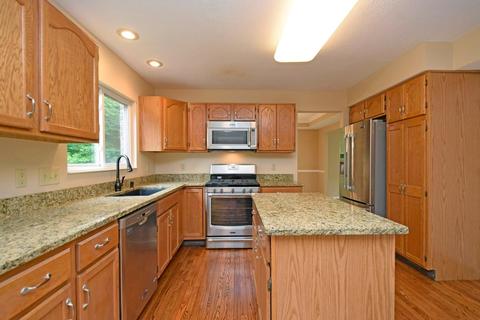 2626 Streamside Ct, Cincinnati, OH 45230 photo 7