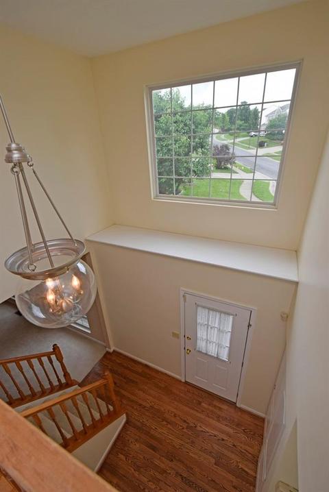2626 Streamside Ct, Cincinnati, OH 45230 photo 3