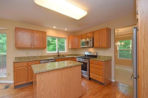 2626 Streamside Ct, Cincinnati, OH 45230 photo 8