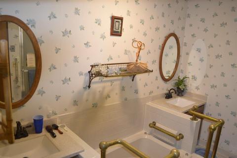 7284 Deaconsbench Ct, Cincinnati, OH 45244 photo 16
