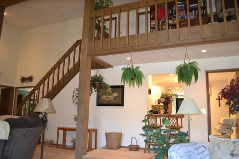 7284 Deaconsbench Ct, Cincinnati, OH 45244 photo 8
