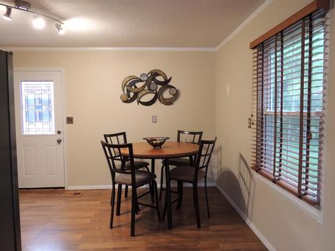 558 Berry Ct, Cincinnati, OH 45244 photo 8