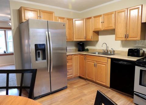 558 Berry Ct, Cincinnati, OH 45244 photo 4