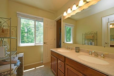 8375 Crosspointe Dr, Cincinnati, OH 45255 photo 22