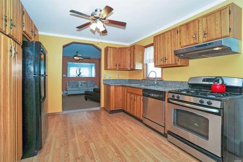 8375 Crosspointe Dr, Cincinnati, OH 45255 photo 4