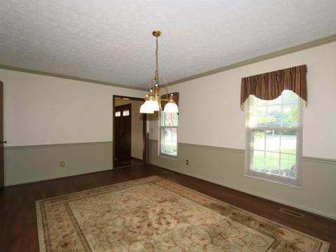 767 Viewcrest Ct, Cincinnati, OH 45231 photo 4