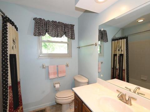 767 Viewcrest Ct, Cincinnati, OH 45231 photo 19