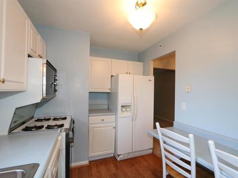 1122 Murkett Ct, Cincinnati, OH 45231 photo 8